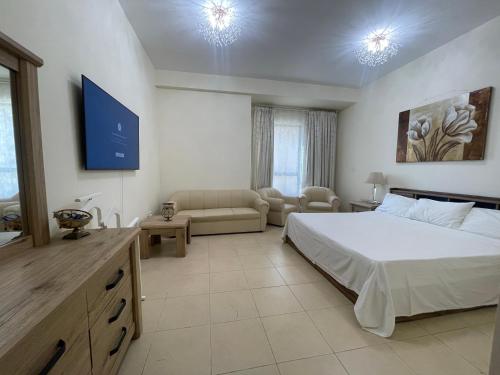 Photo #2 of AMWAJ JBR Walk Beachfront Apt in Dubai, United Arab Emirates
