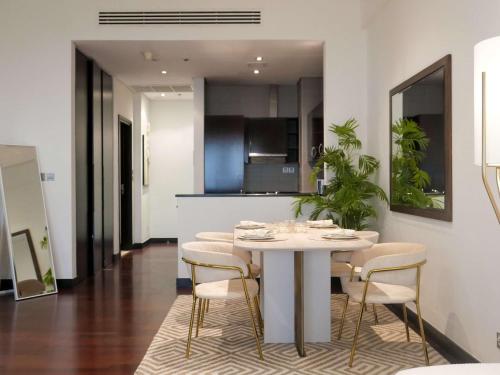 Photo #3 of Elegant 1BR Full Palm View Apartment at 5 Star Resort in Dubai, United Arab Emirates