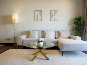 Photo #4 of Elegant 1BR Full Palm View Apartment at 5 Star Resort in Dubai, United Arab Emirates