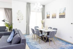 Photo #5 of Shams Beach Front JBR apartments by HAPPY SEASON in Dubai, United Arab Emirates