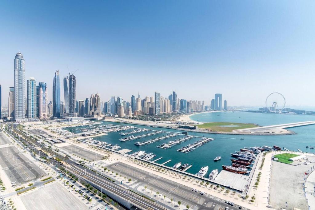 Photo #1 of Marina Skyline View & Dubai Harbour Beachfront in Dubai, United Arab Emirates