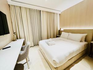Photo #5 of FIVE Palm Jumeirah - 2 Bedrooms & Maid Room in a Splendid Resort - ModernLux in Dubai, United Arab Emirates