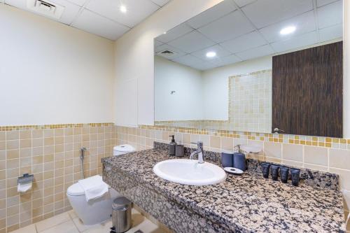Photo #3 of 5 Star Luxury Sea View Apartment in Dubai, United Arab Emirates