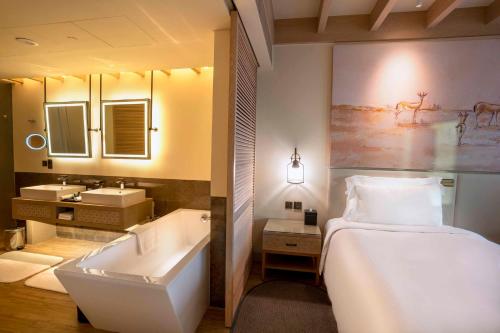 Photo #3 of Saadiyat Rotana Resort and Villas in Abu Dhabi, United Arab Emirates
