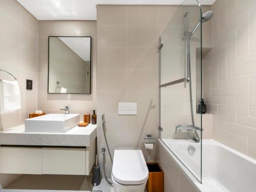 Photo #2 of Chic 1 Bedroom on Private Beach in Dubai Harbour in Dubai, United Arab Emirates
