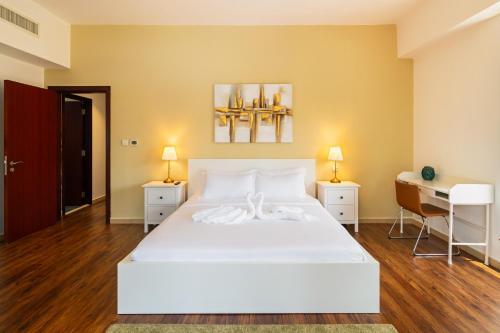 Photo #2 of Specious 5BR plus Maid Room on JBR Beach Prime Location! Walk to The Mall, Dining & Entertainment - By Sunkissed Holiday Homes in Dubai, United Arab Emirates