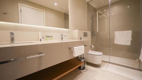 Photo #3 of Spacious La Vie 3BR with Private Beach Access by ANW Vacation Homes in Dubai, United Arab Emirates