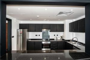 Photo #5 of WSuites - Big Terrace with Beautiful Marina View in Dubai, United Arab Emirates
