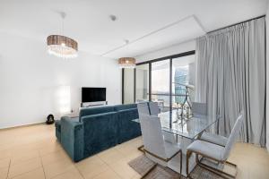 Photo #6 of Seafront Newly Renovated 2BR in JBR in Dubai, United Arab Emirates