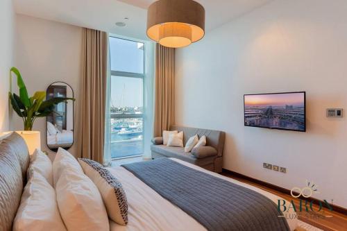 Photo #2 of Luxe Waterfront Oasis the Palm in Dubai, United Arab Emirates