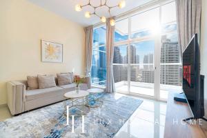 Photo #6 of LUX Marina View Prime Location Near Beach in Dubai, United Arab Emirates
