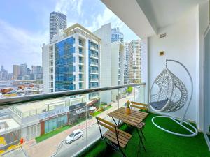 Photo #4 of Luxury Studio w Marina View & New Furnishings for 4 Pax in Dubai, United Arab Emirates