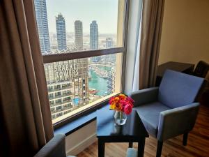 Photo #4 of Stunning 5 plus 1 BR Apartment on JBR Beach with Marina View on High Floor Plus Maid's Room, Near Mall, Metro & Cinemas - By Sunkissed Holiday Homes in Dubai, United Arab Emirates