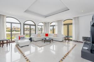 Photo #6 of Frond F, Palm Jumeirah - Mint Stay in Dubai, United Arab Emirates