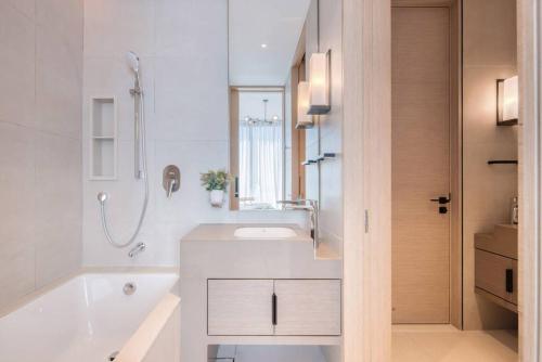 Photo #3 of 1BR Apartment at The Address JBR - Residential in Dubai, United Arab Emirates