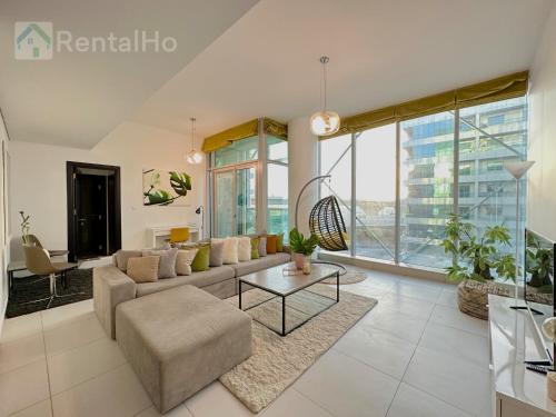 Photo #2 of Lxry Full Marina View & RoofTop Pool 40% OFF in Dubai, United Arab Emirates