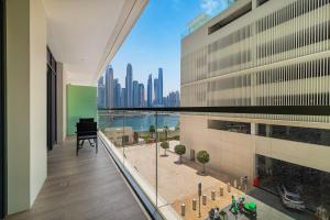 Photo #4 of Amazing Brand New 1BR with Private Beach Access in Palm Jumeirah, United Arab Emirates
