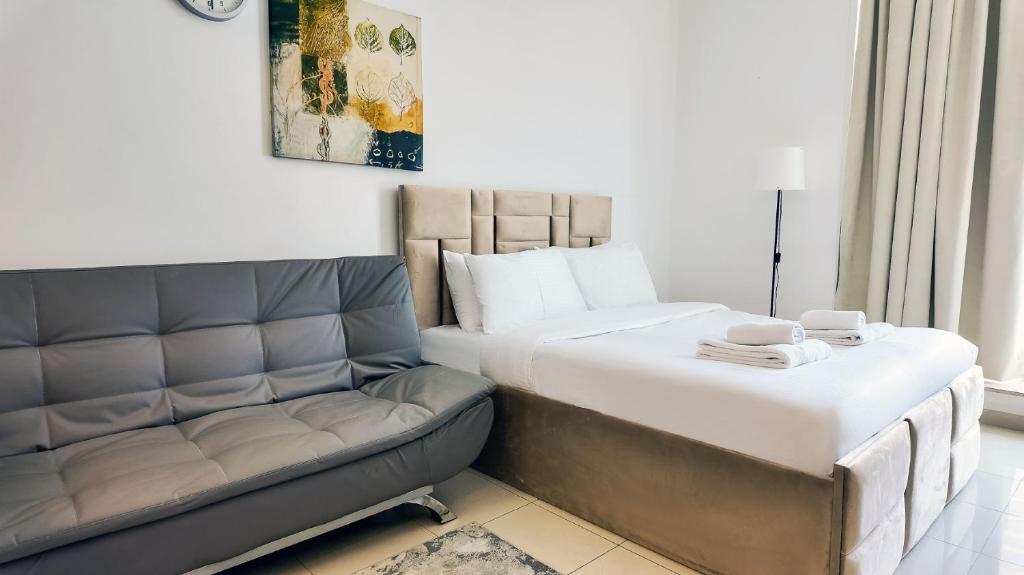 Photo #1 of Silk Valley - Furnished Studio Close To Beach in Dubai, United Arab Emirates