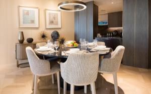Photo #6 of Maison Privee - Luxury Sea View Apt in FIVE Resort on The Palm in Dubai, United Arab Emirates