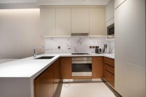 Photo #6 of Luxurious stay in Downtown Dubai in Dubai, United Arab Emirates