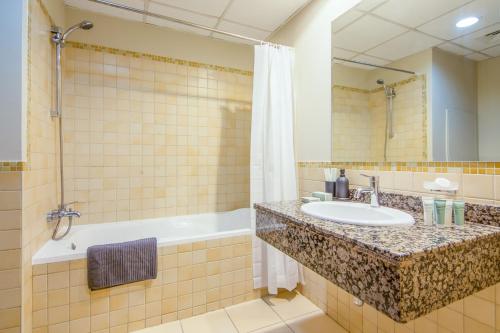 Photo #3 of Two-Bedroom Apartment with Balcony in Shams 4, JBR in Dubai, United Arab Emirates