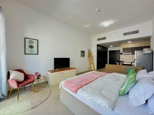 Photo #5 of Cool Studio near to Metro & Beach in Dubai Marina in Dubai, United Arab Emirates