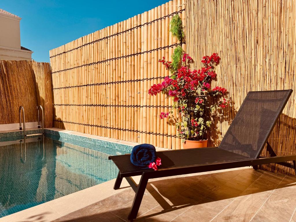 Photo #1 of Western Townhouse with private swimming pool in Al Jazeera Al Hamra Qaryat Al Hamra, United Arab Emirates