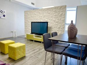 Photo #6 of Fabulous Residential Private Apartment Upgraded Full Sea & Mangrove Views Abu Dhabi - Not Hotel - 1106 in Abu Dhabi, United Arab Emirates