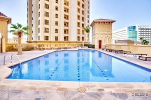 Photo #4 of Ain Dubai & Sea Views 2BR Close to Beach, Rimal 4, Jumeirah Beach Residence, by Deluxe Holiday Homes in Dubai, United Arab Emirates