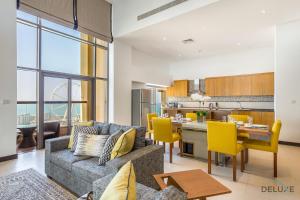 Photo #5 of Ain Dubai & Sea Views 2BR Close to Beach, Rimal 4, Jumeirah Beach Residence, by Deluxe Holiday Homes in Dubai, United Arab Emirates