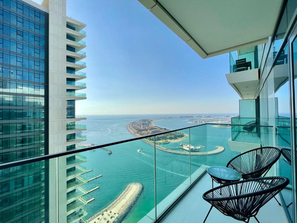 Photo #1 of Dar Vacation - Great Palm and Marina View 2BDR Apartment in Dubai, United Arab Emirates