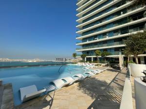 Photo #6 of Dar Vacation - Great Palm and Marina View 2BDR Apartment in Dubai, United Arab Emirates