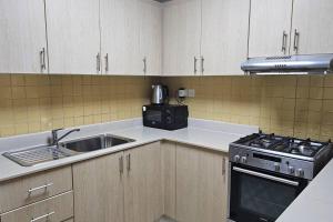 Photo #5 of Dream studio panoramic beach and sea view in Jazeerat Al Marjan, United Arab Emirates