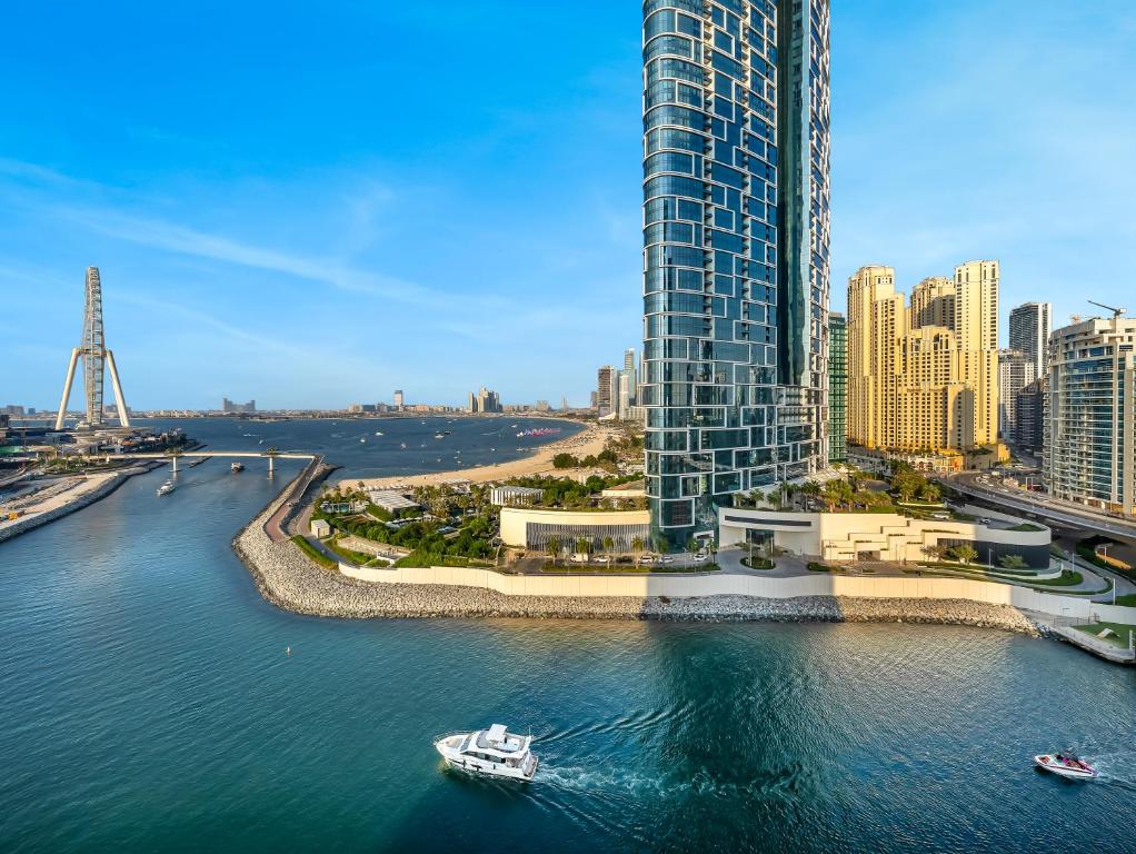 Photo #1 of Brand New! Dubai Eye & JBR Beach Panorama! in Dubai, United Arab Emirates