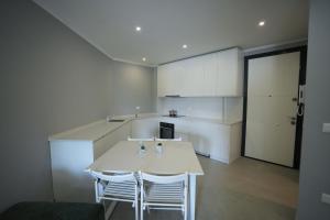 Photo #5 of SEA VIEW APARTMENT DURRES in Durrës, Albania