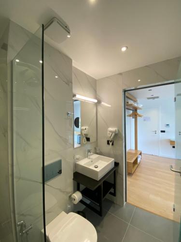 Photo #3 of Hotel Nertili in Saranda, Albania