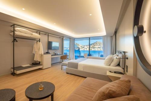 Photo #2 of Yacht Premium Hotel in Saranda, Albania