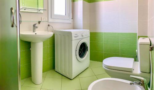 Photo #2 of Endy Apartaments in Radhimë, Albania