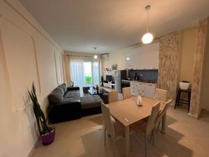 Photo #6 of Hakunna Matata Residence & Apartments in Vlorë, Albania