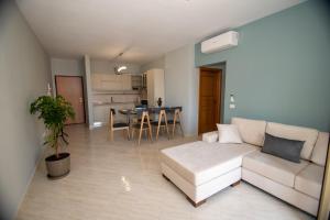 Photo #4 of I'M JOY in Vlorë, Albania