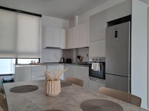 Photo #4 of IDeal Sea View Apartment in Vlorë, Albania
