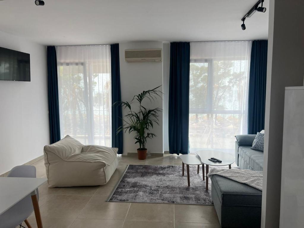 Photo of Andrras Beach House Beachfront Apartment with Sea View in Shëngjin, Albania