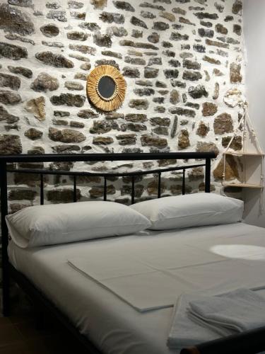 Photo #2 of Vourtaréa Guesthouse in Himarë, Albania