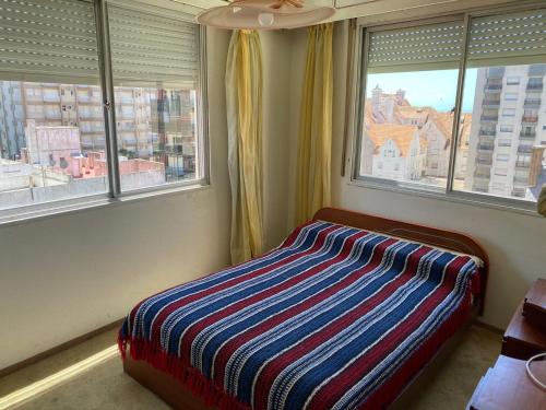 Photo #2 of Departamento Familiar Frente a la Playa Varese in Mar del Plata, Argentina