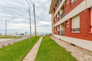 Photo #4 of BAHÍA NORTE.Tres ambientes con cochera a metros del mar in Constitucion, Argentina