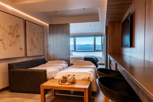Photo #2 of Lake Inn - Departamentos con costa de Lago in San Carlos de Bariloche, Argentina