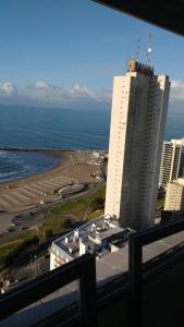 Photo #6 of Apart frente al mar piso 32 cochera in Mar del Plata, Argentina