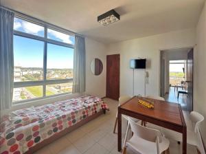 Photo #6 of Apartamento Miramar Primera Linea de Playa in Miramar, Argentina
