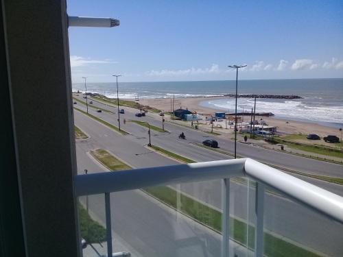 Photo #3 of DEPARTAMENTO FRENTE AL MAR 2 1/2 AMBIENTE in Mar del Plata, Argentina