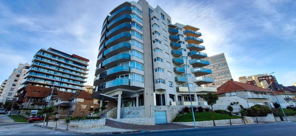 Photo #1 of Depto Moni - Depto Varese con vista al mar para 6 PAX - Hola Sur in Mar del Plata, Argentina